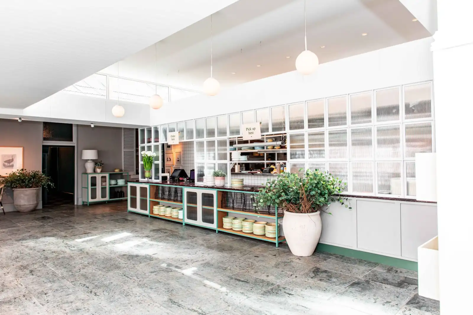 合金筷子与竹木筷子材质对比：餐饮门店该如何选择合适餐具正文配图 1